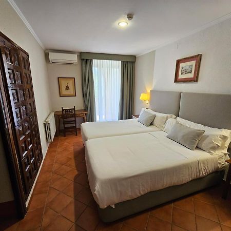 Hotel Monasterio De Piedra à Nuévalos Extérieur photo