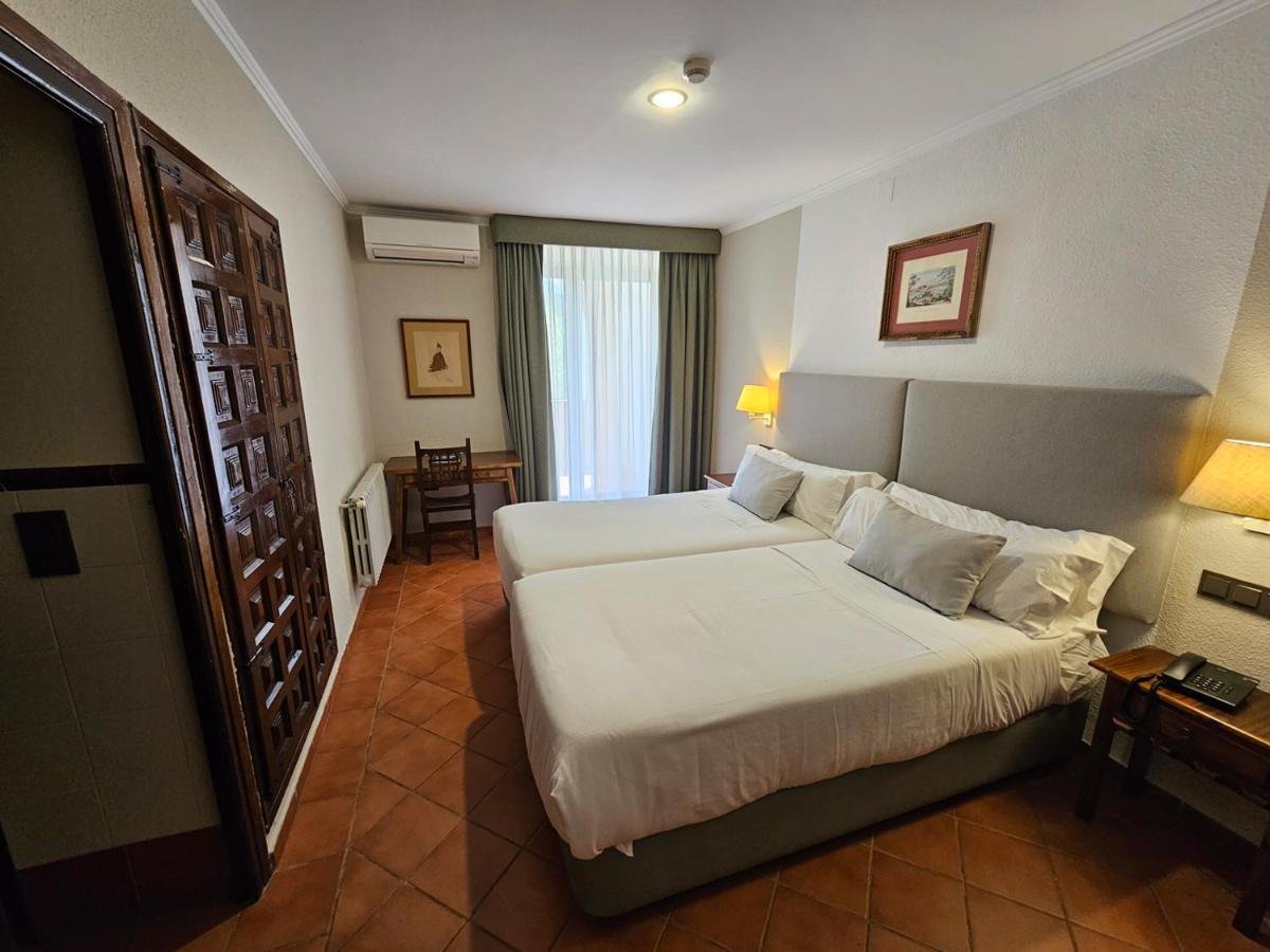 Hotel Monasterio De Piedra à Nuévalos Extérieur photo