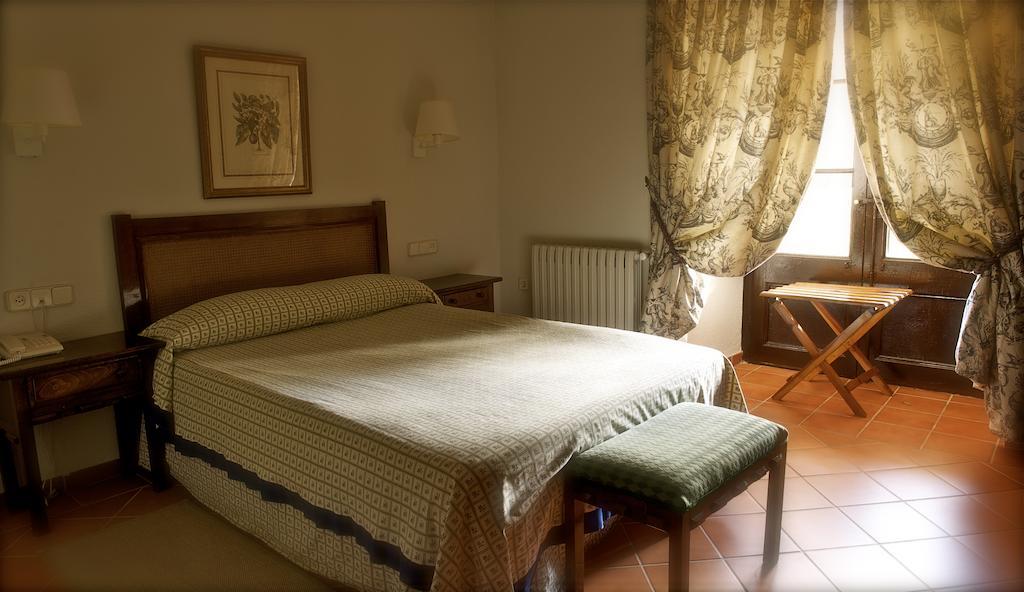 Hotel Monasterio De Piedra à Nuévalos Extérieur photo